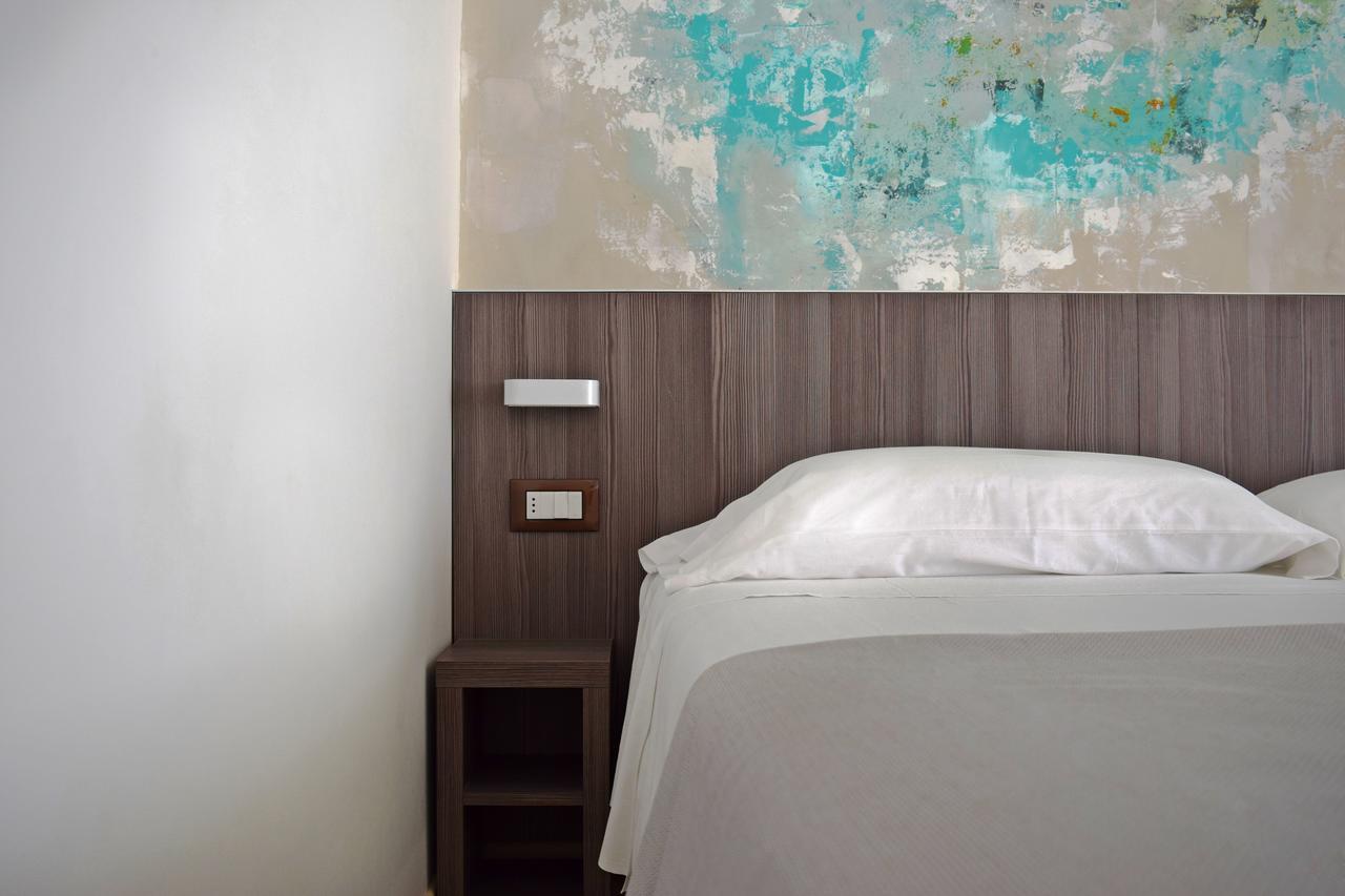 Hotel Muccioli Misano Adriatico Habitación foto